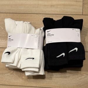 Nike Everyday Crew Socks - Black and White Set